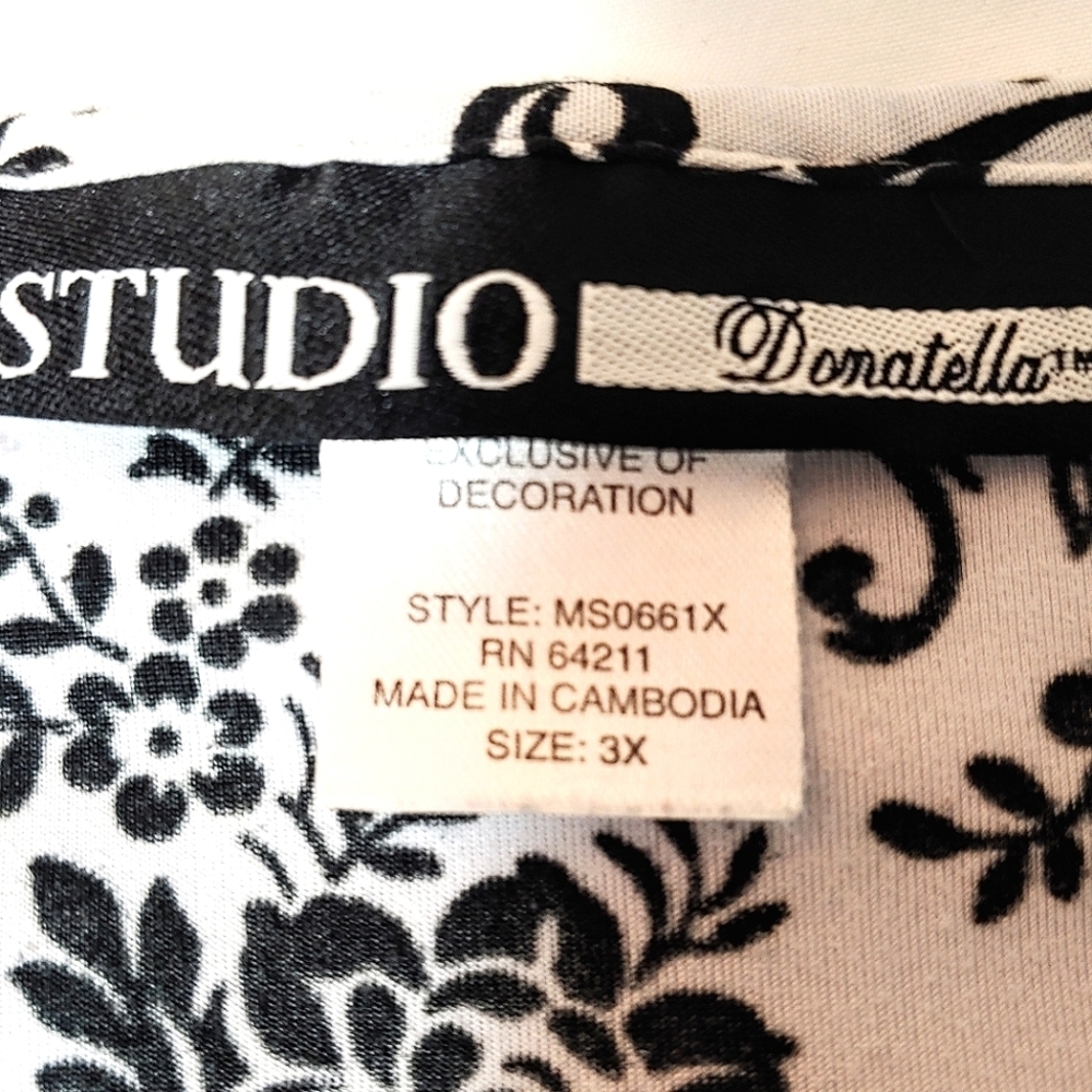 Studio Donatella night gown. Black/white, 3X. - Picture 3 of 10